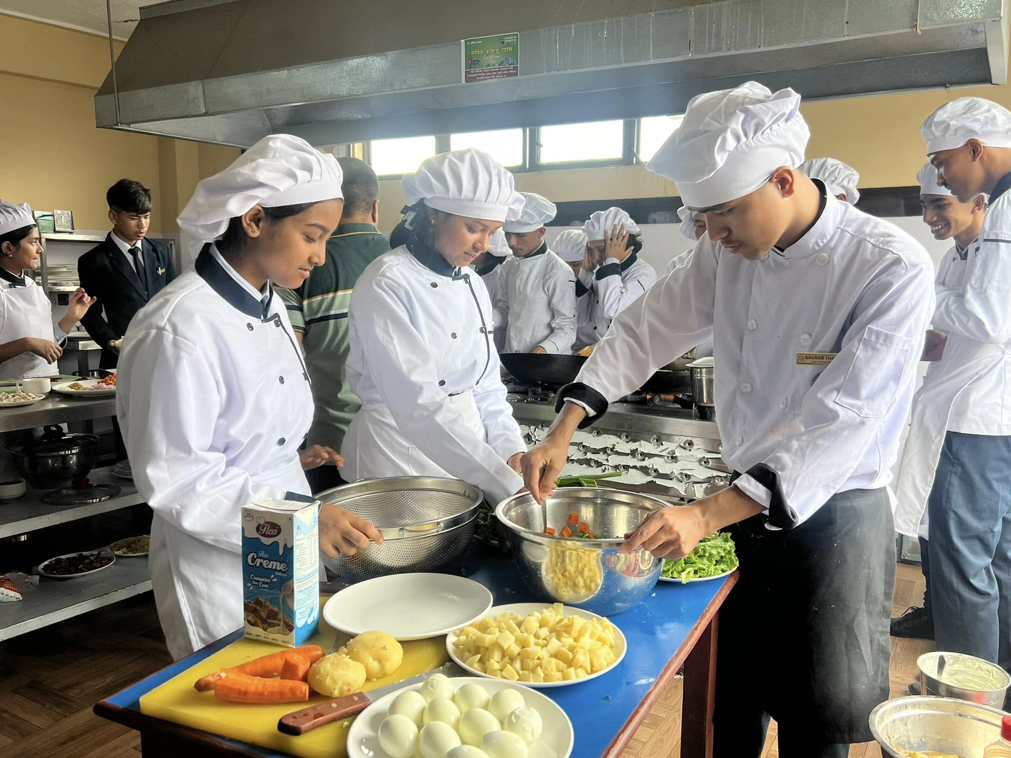 Hotel Management Lab